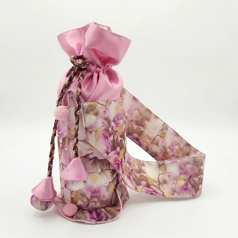 BLUSH BLOOM CYLINDER